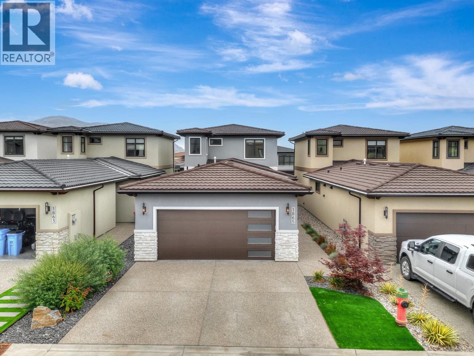 1865 Viewpoint Cres, West Kelowna, BC V1Z 4E1