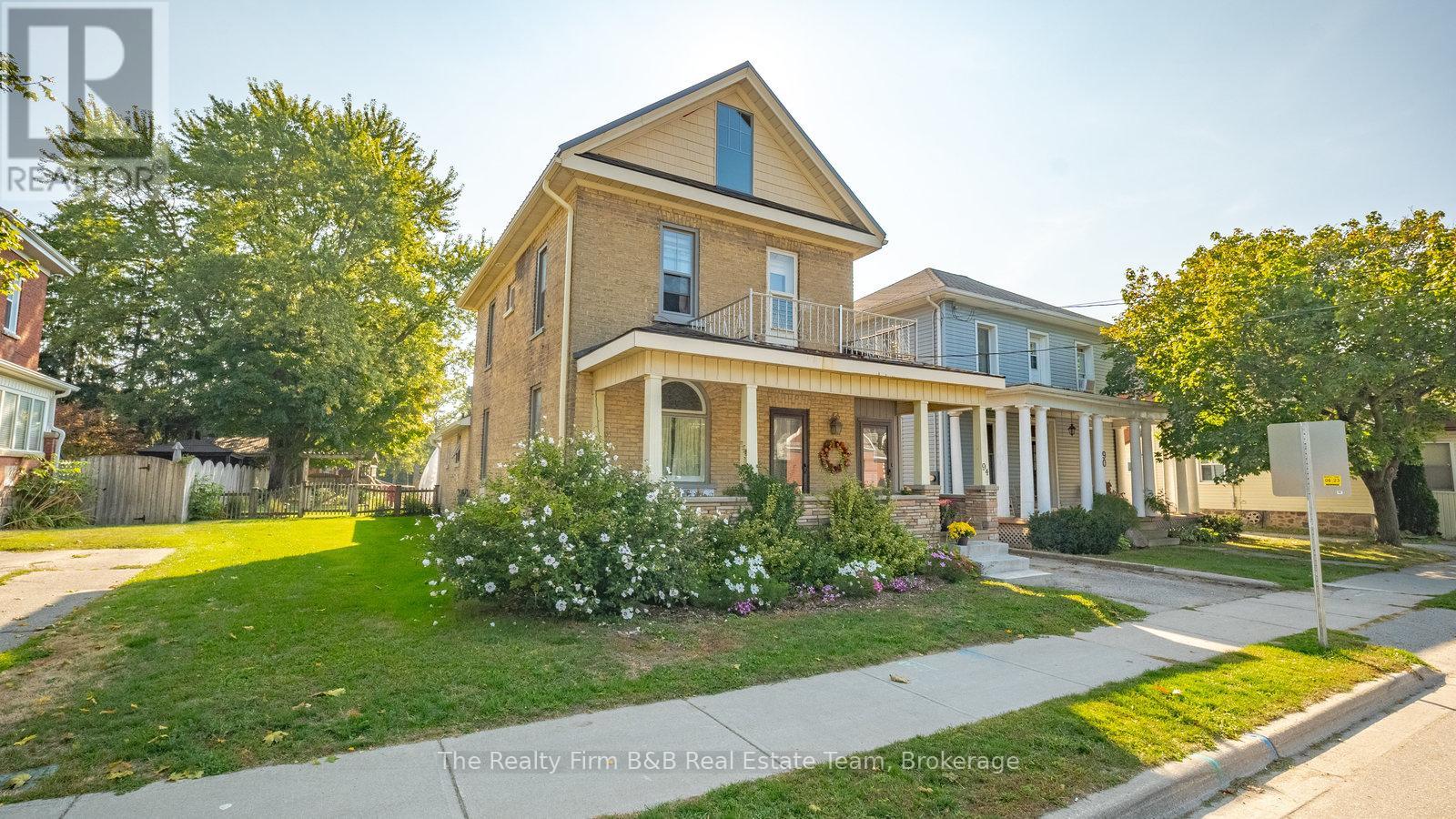 94 Woodstock St N, East Zorra-Tavistock, ON N0B 2R0