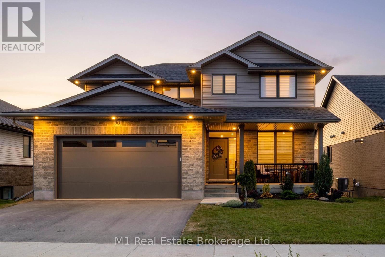 90 Rea Dr, Centre Wellington Fergus, ON N1M 0H5