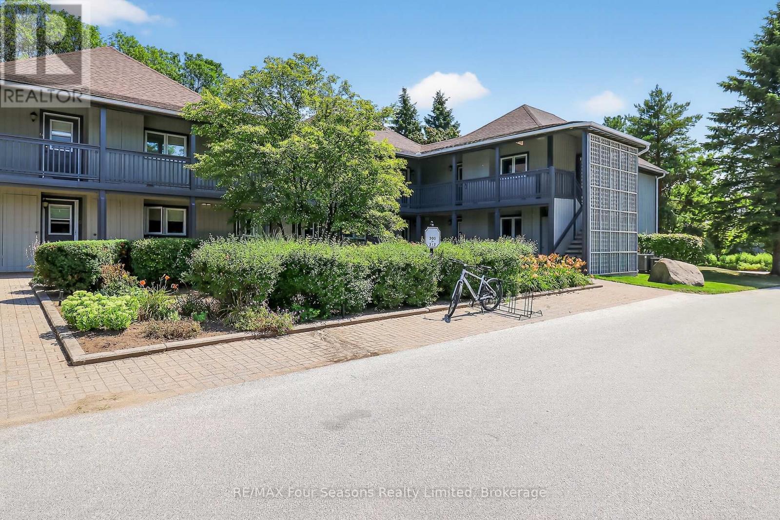 312 312 Mariners Way, Collingwood, ON L9Y 5C7