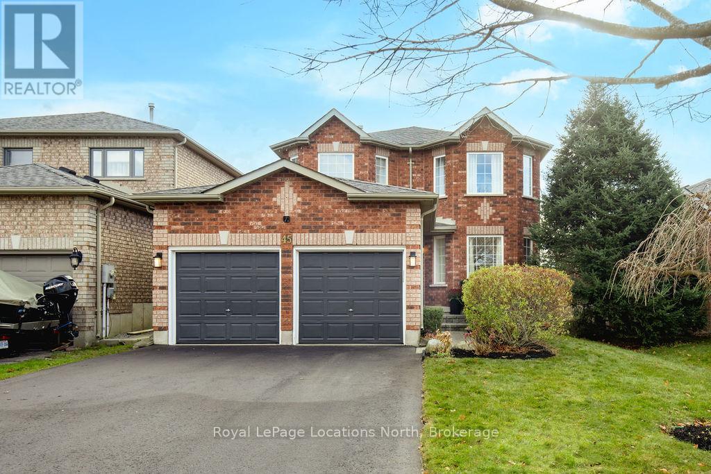 45 Holly Meadow Rd, Barrie, ON L4N 0E2
