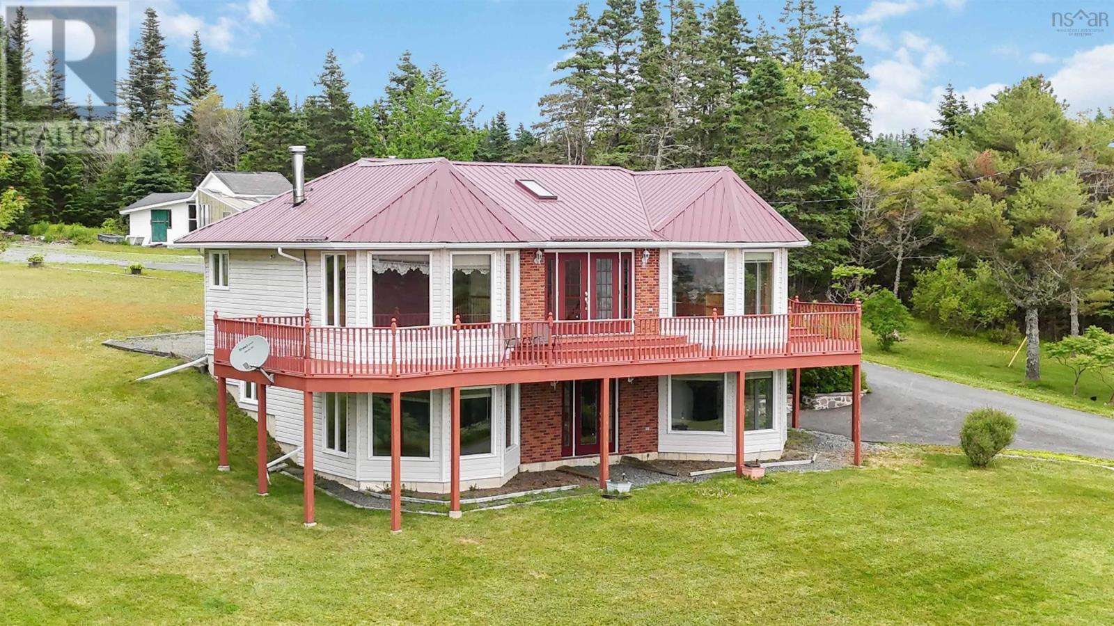 16353 Highway 7, Pleasant Harbour, NS B0J 3J0