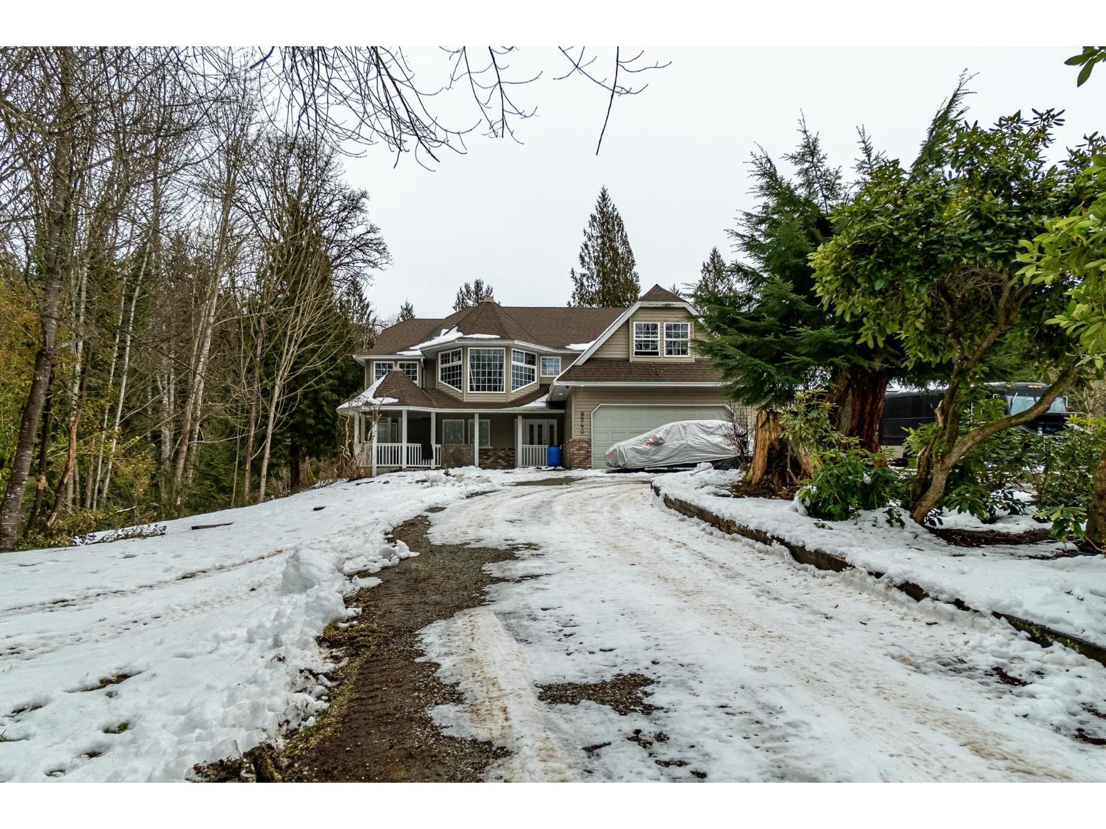 9540 Woodward St, Mission, BC V4S 1B9