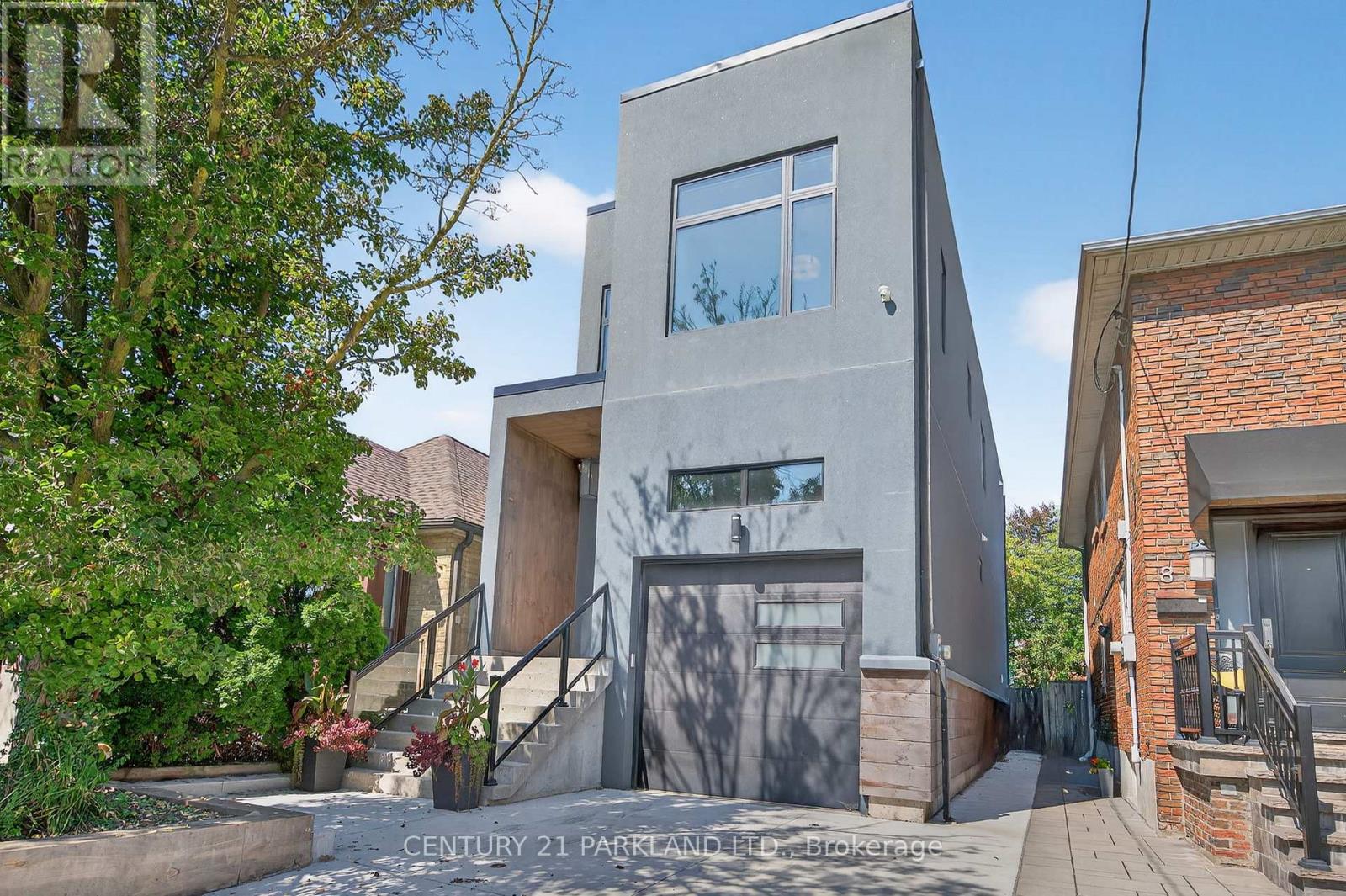 10 Rexford Rd, Toronto, ON M6S 2M3