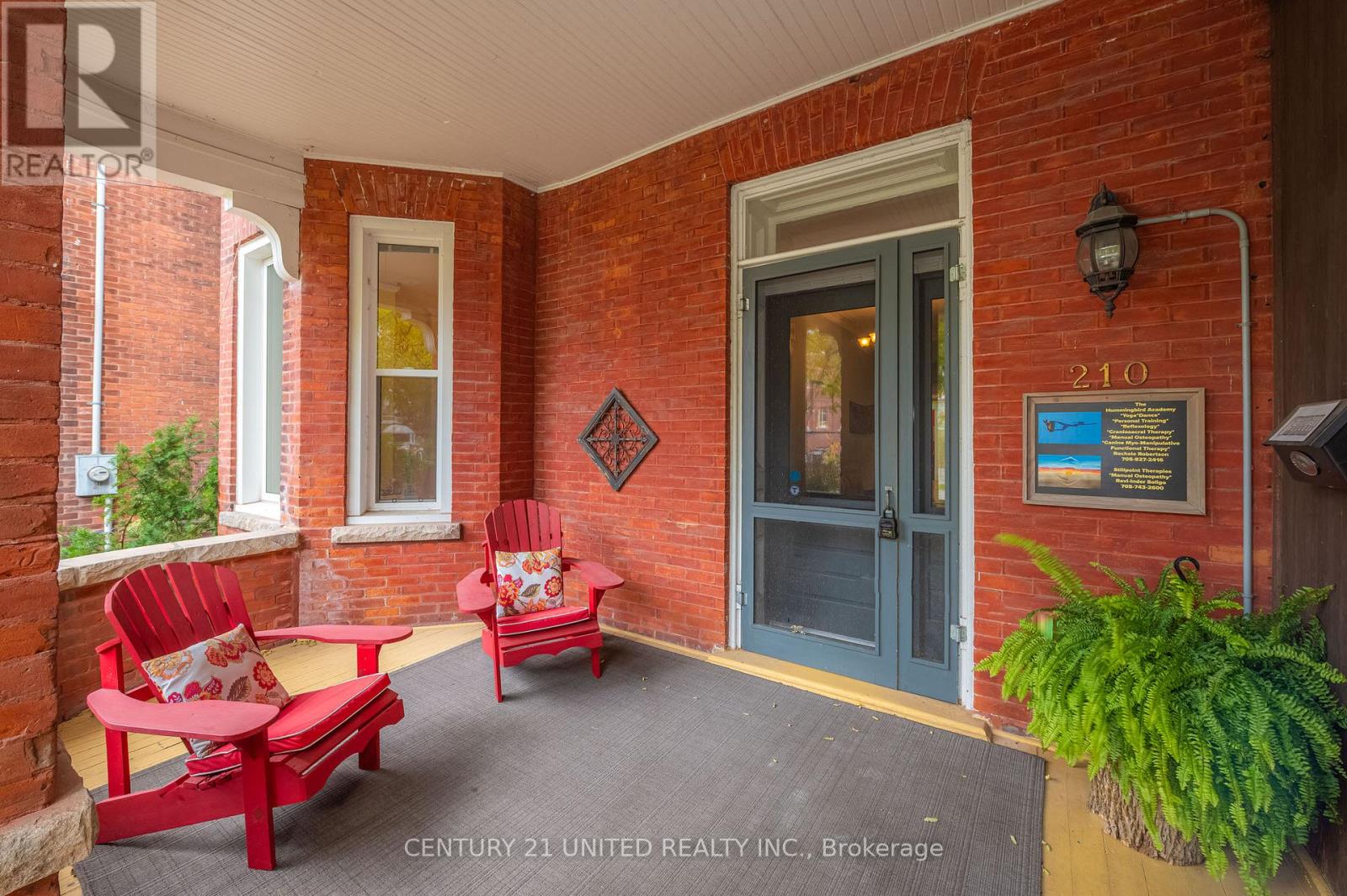 210 Mcdonnel St Ward 3 St, Peterborough, ON K9H 2V9