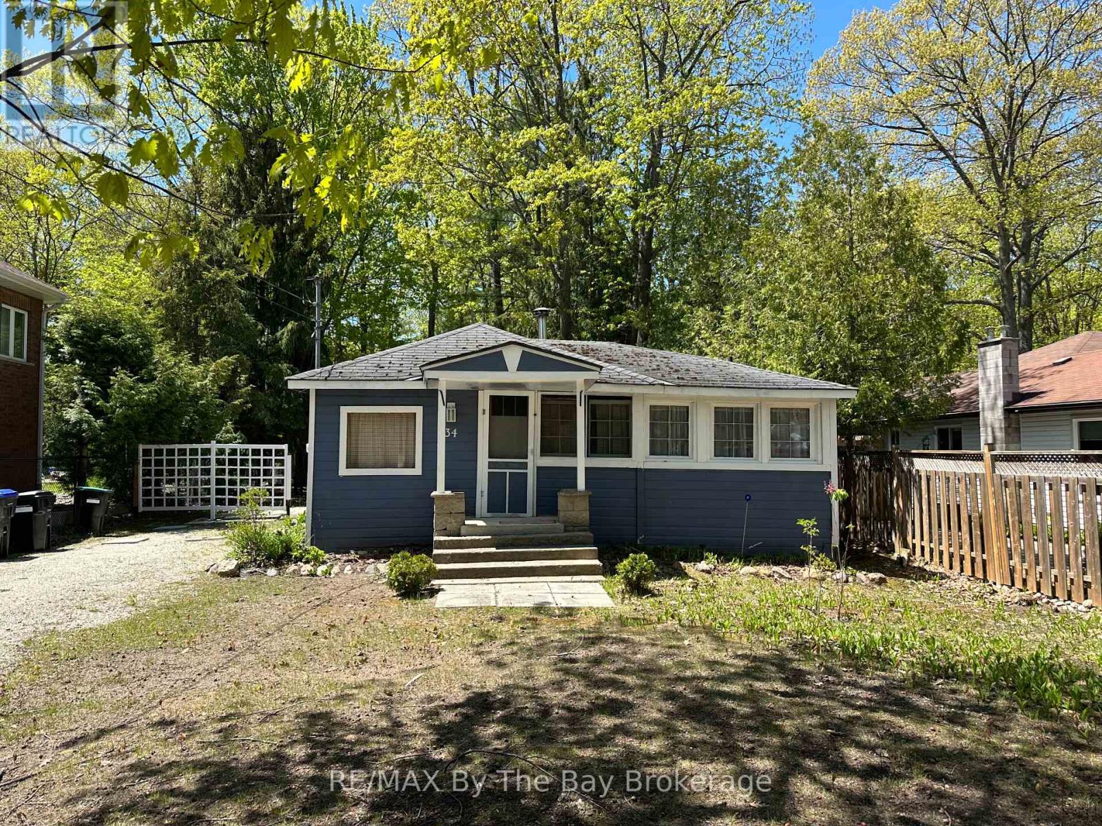 134 Sunnidale Rd, Wasaga Beach, ON L9Z 2S8