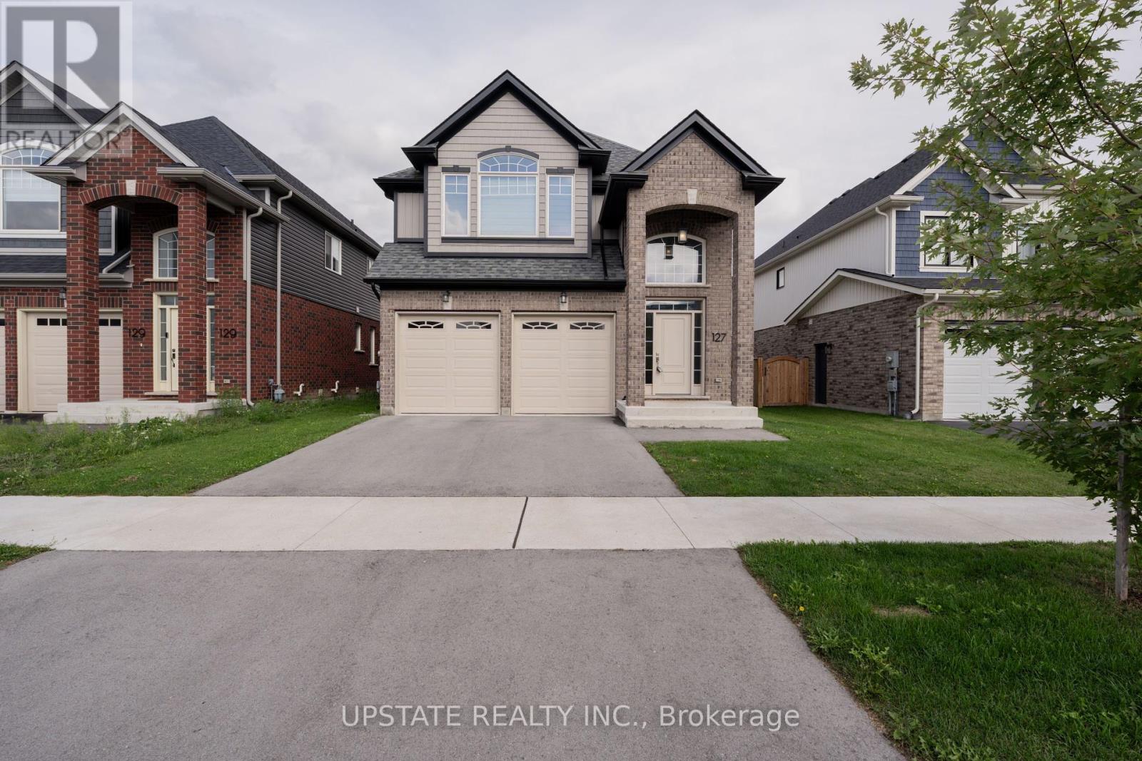 127 Susan Dr, Pelham, ON L3B 5N5