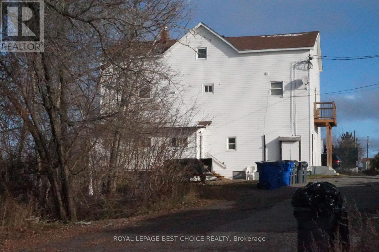 6 Earle St, Cobalt, ON P0J 1C0
