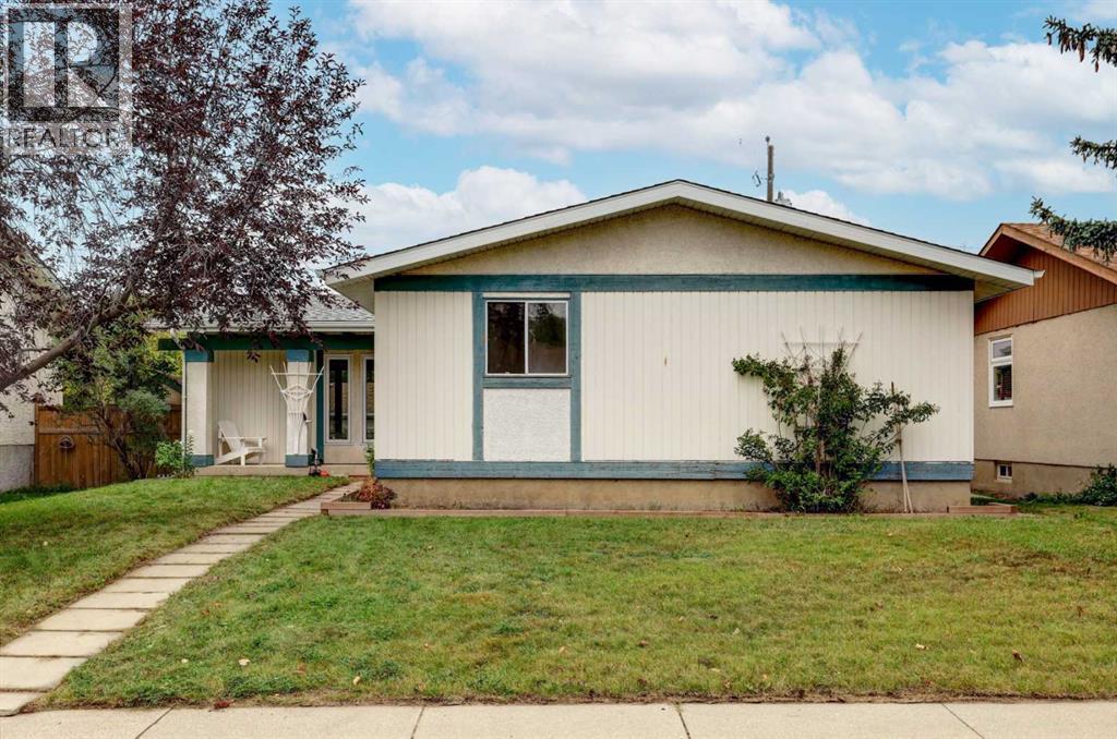 315 Manora Rd NE, Calgary, AB T2A 4R7