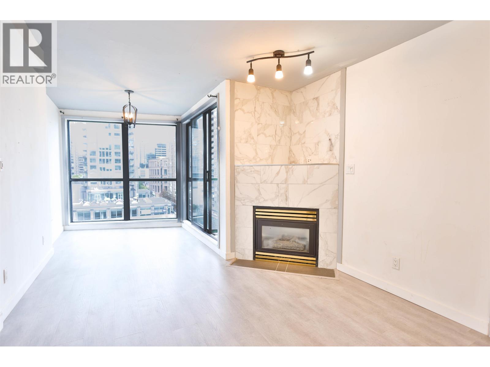 939 Homer Street Unit 1603, Vancouver, BC V6B 2W6