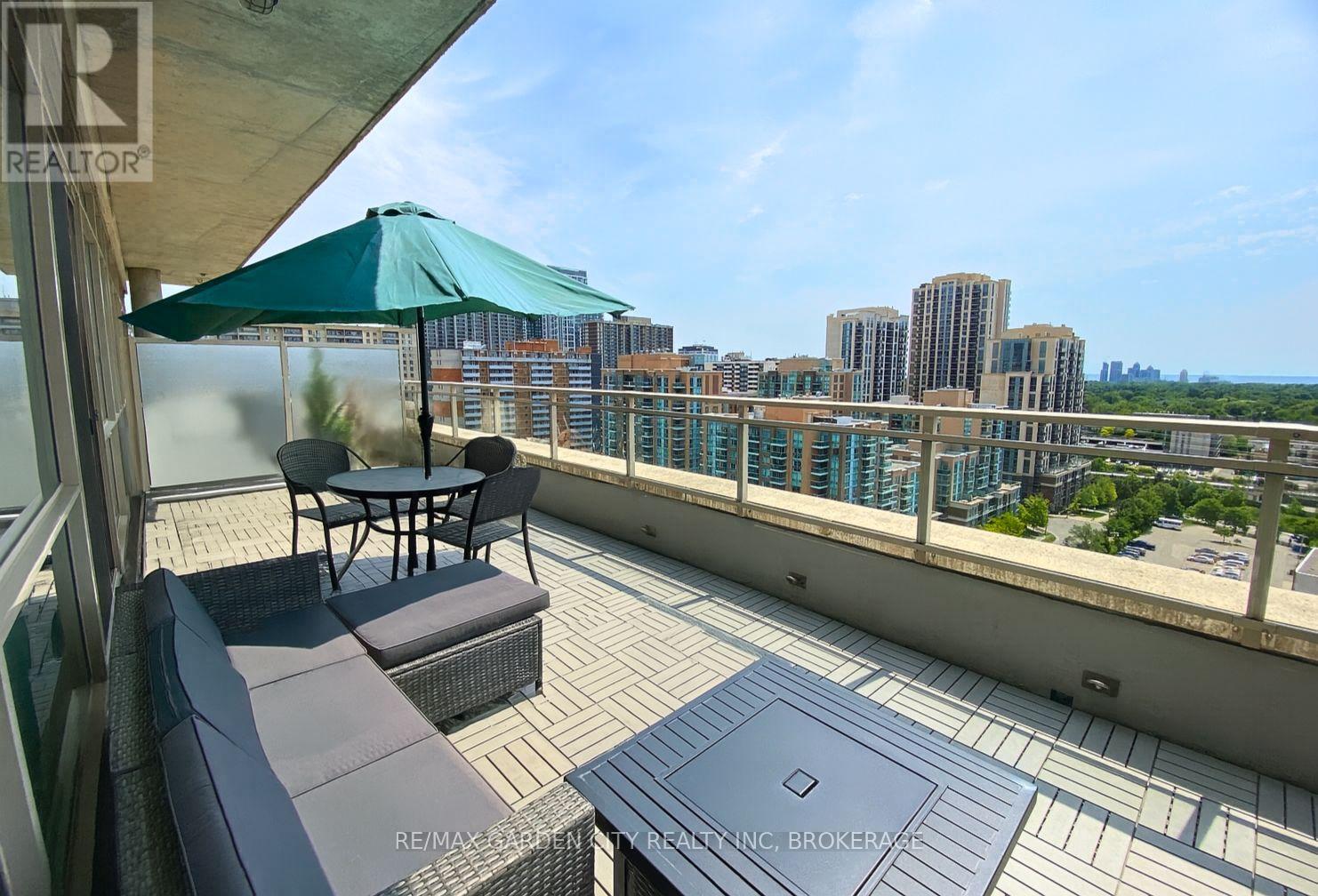 5101 Dundas St W, Toronto, ON M9A 5G8