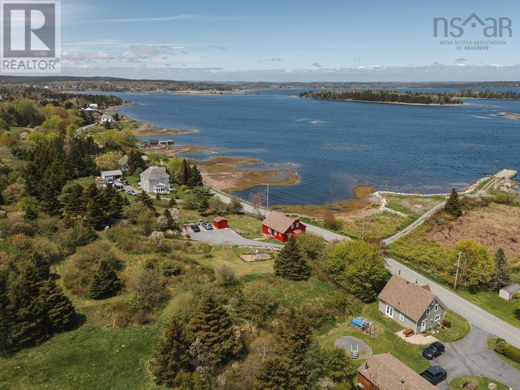446 Kingsburg Rd, Lower Rose Bay, NS B0J 2X0