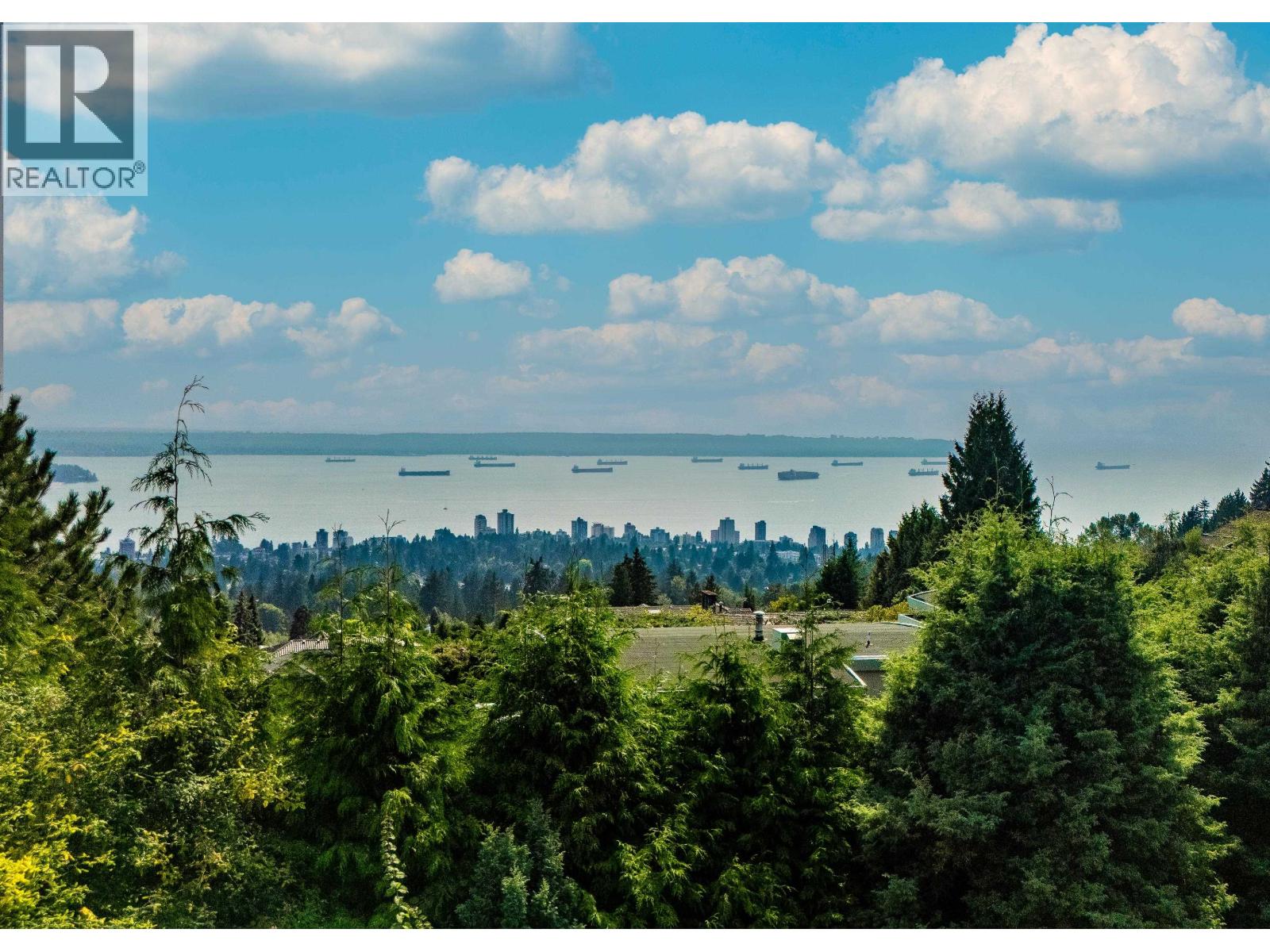 1346 Whitby Rd, West Vancouver, BC V7S 2N5