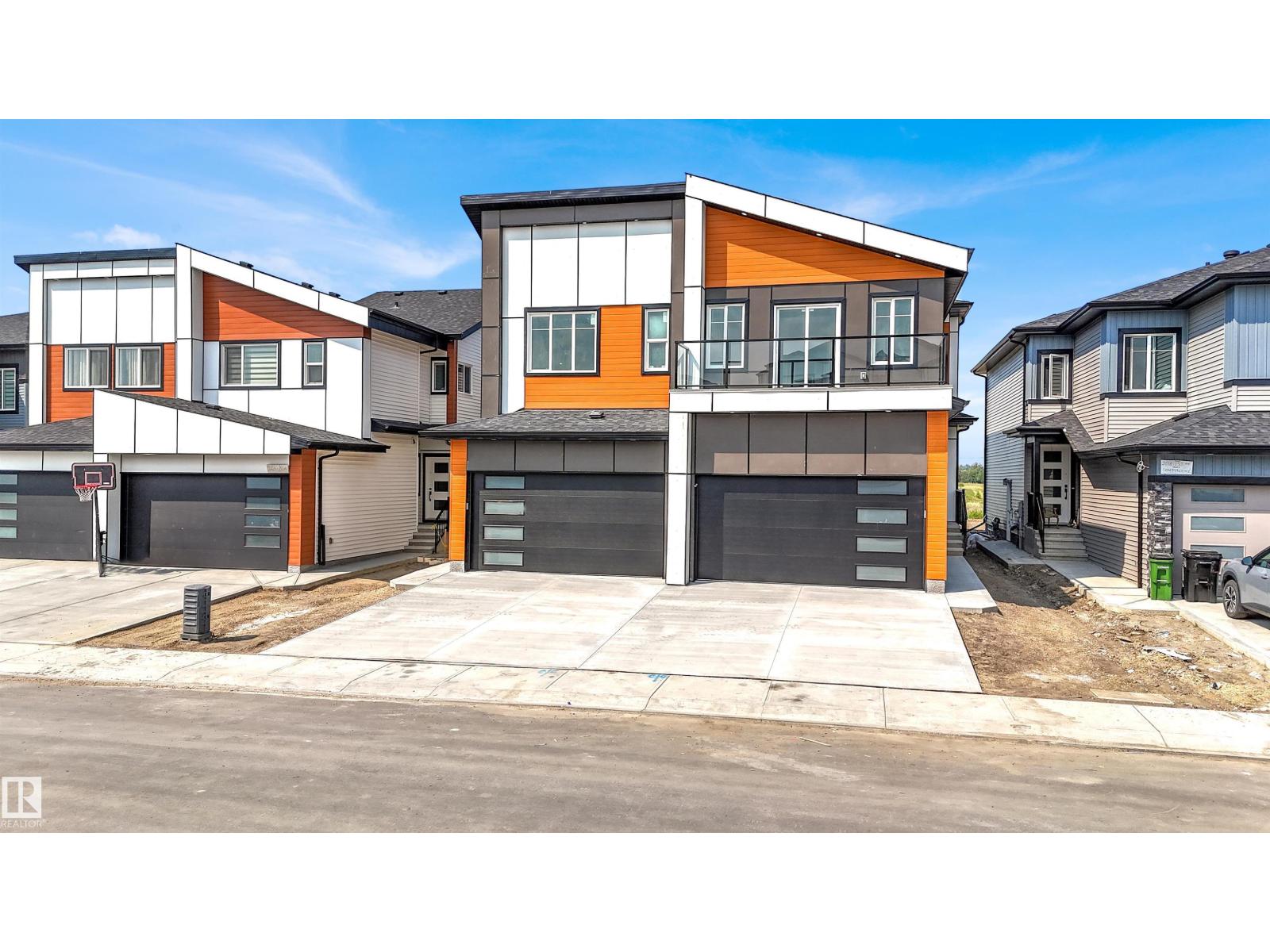 155 Av Nw Unit 2020, Edmonton, AB T5Y 4H9