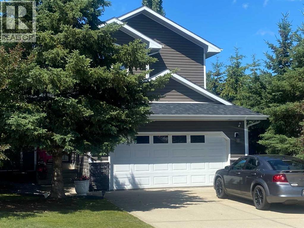 2 Pritchard Close, Sylvan Lake, AB T4S 1W3