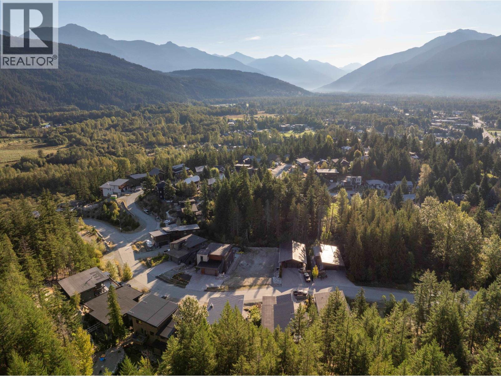 1317 Eagle Dr, Pemberton, BC V0N 2L0