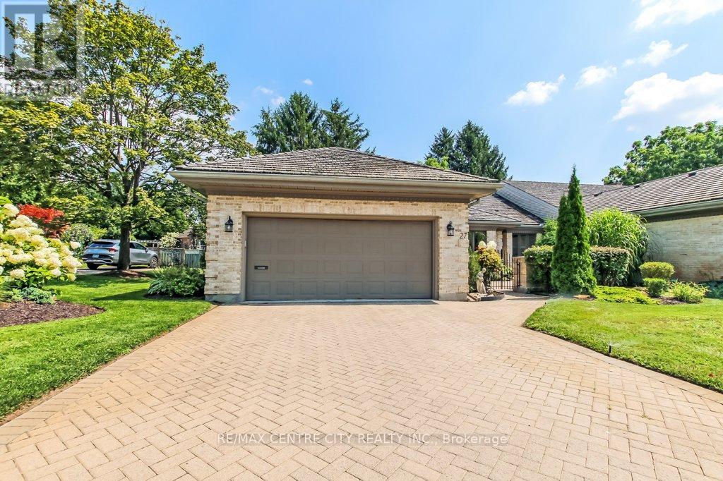 27 1200 Riverside Dr, London, ON N6H 5C6