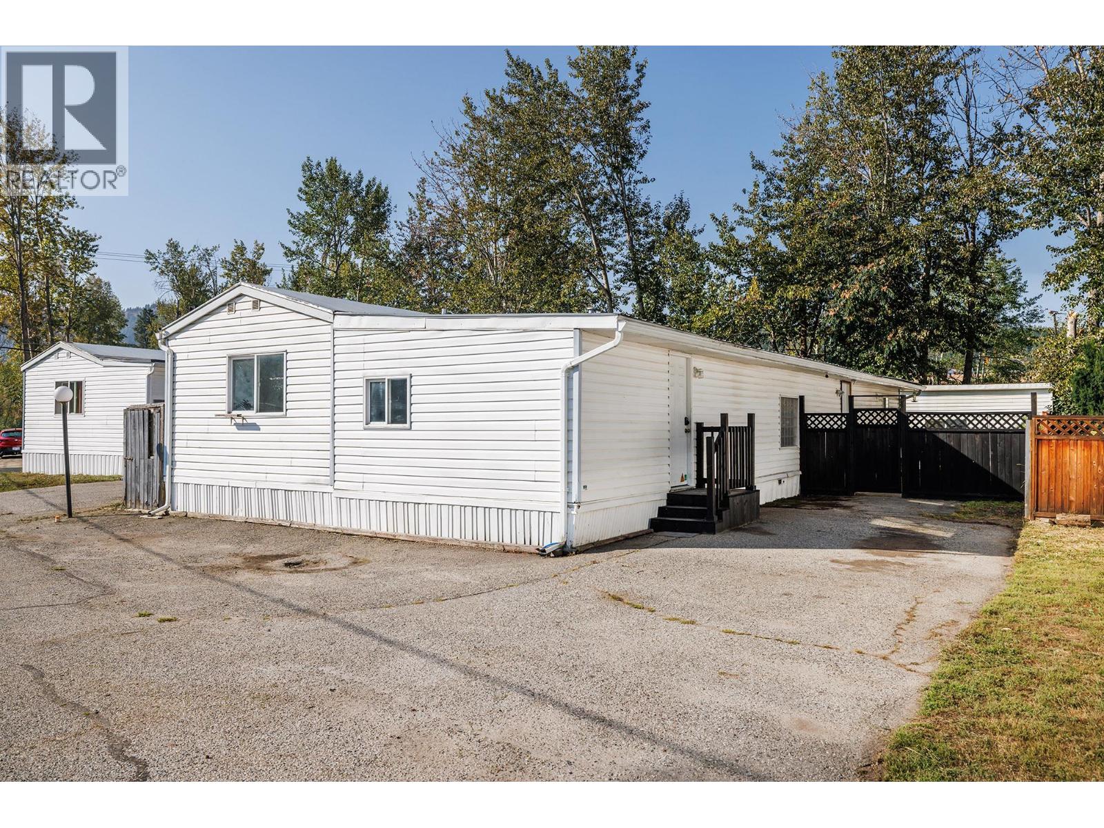720 Commonwealth Road Unit 234, Kelowna, BC V4V 1R5