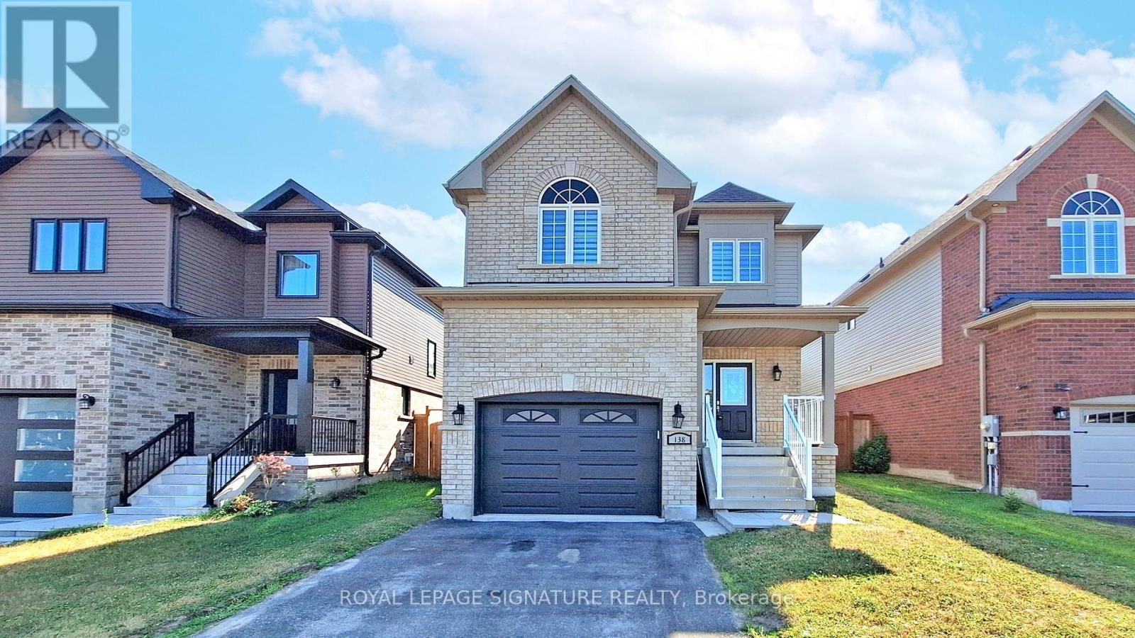 138 Sun King Cres, Barrie, ON L4M 7K4