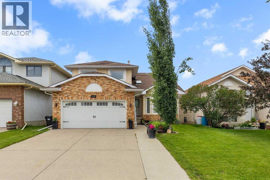 118 Hawkville Close NW, Calgary, AB T3G 3B3