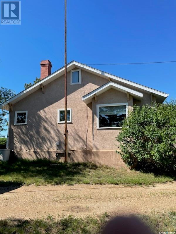 130 2 Street East, Kincaid, SK S0H 2J0