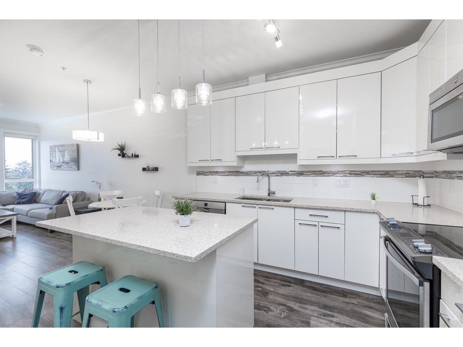 19228 64 Avenue Unit 508, Surrey, BC V3S 7C9