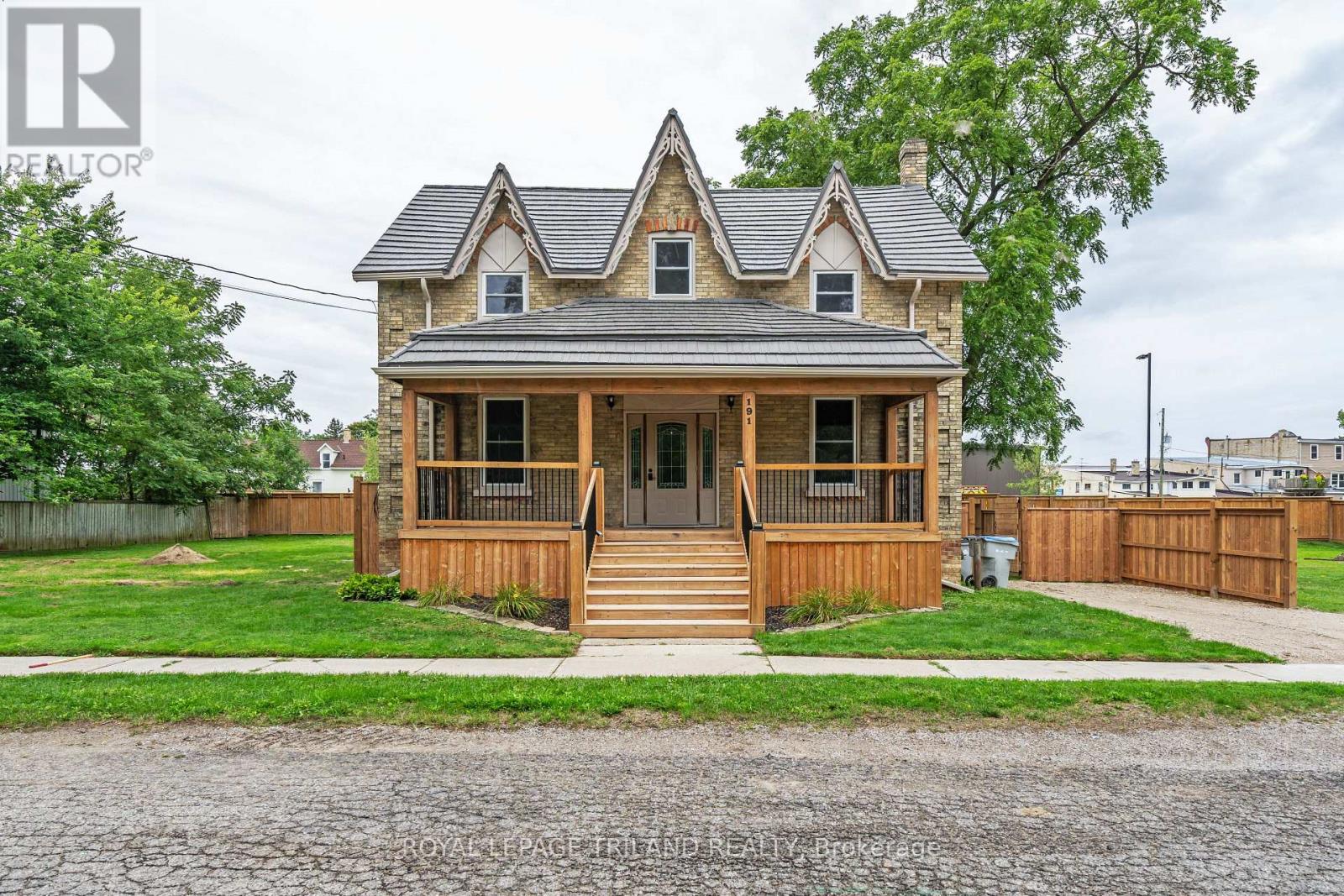 191 Catherine St, North Middlesex, ON N0M 2K0