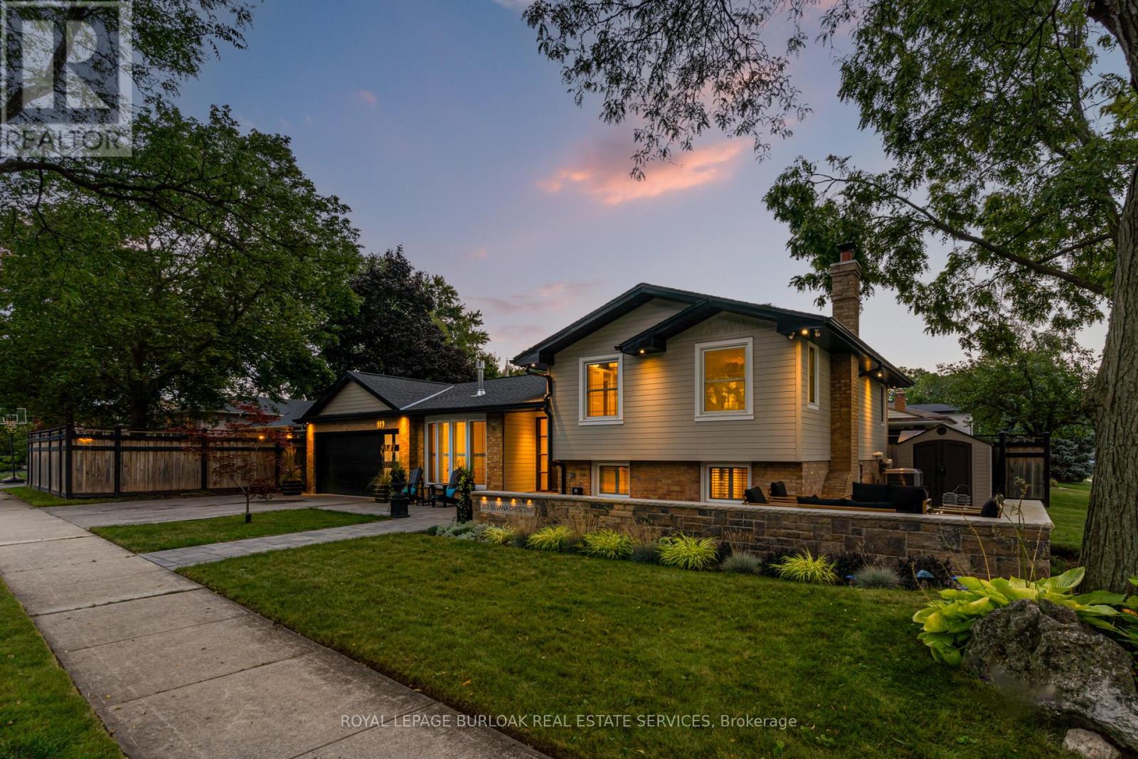 313 Silvana Cres, Burlington, ON L7L 2W3