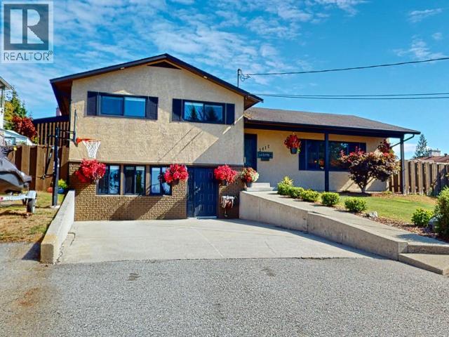 3412 Thurlow Pl, Powell River, BC V8A 5G6