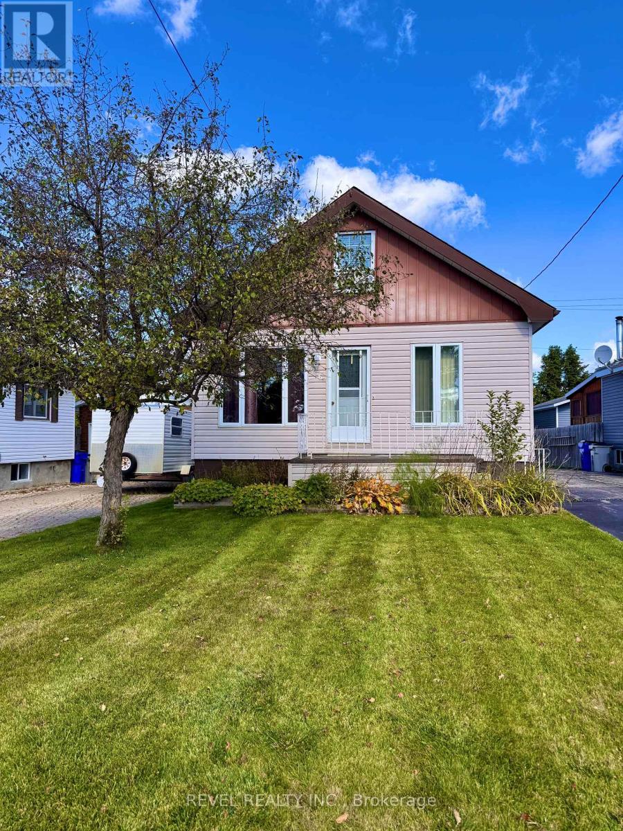 26 Moneta Ave, Timmins, ON P4N 1N8
