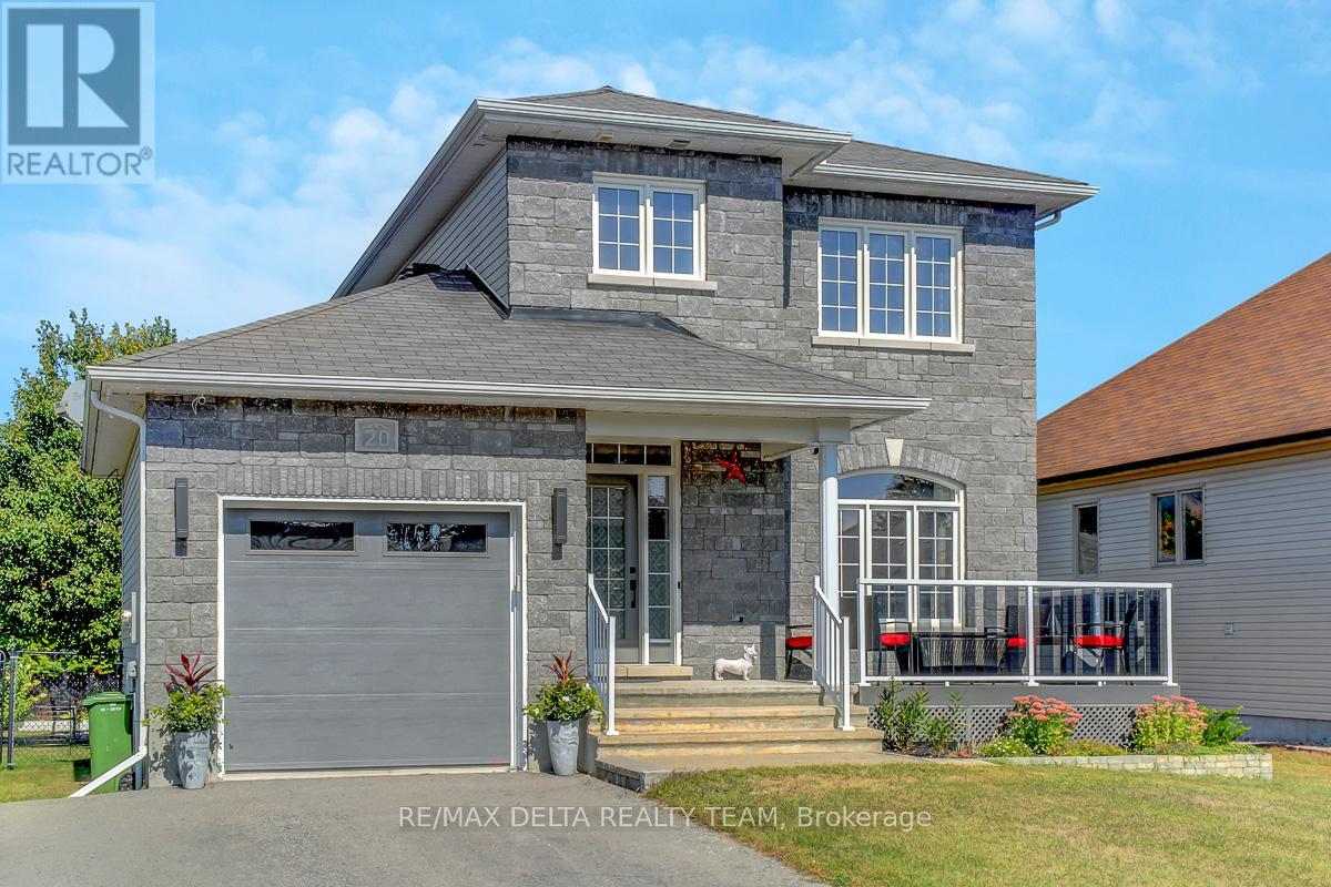 20 Dune St, Russell, ON K0A 2M0