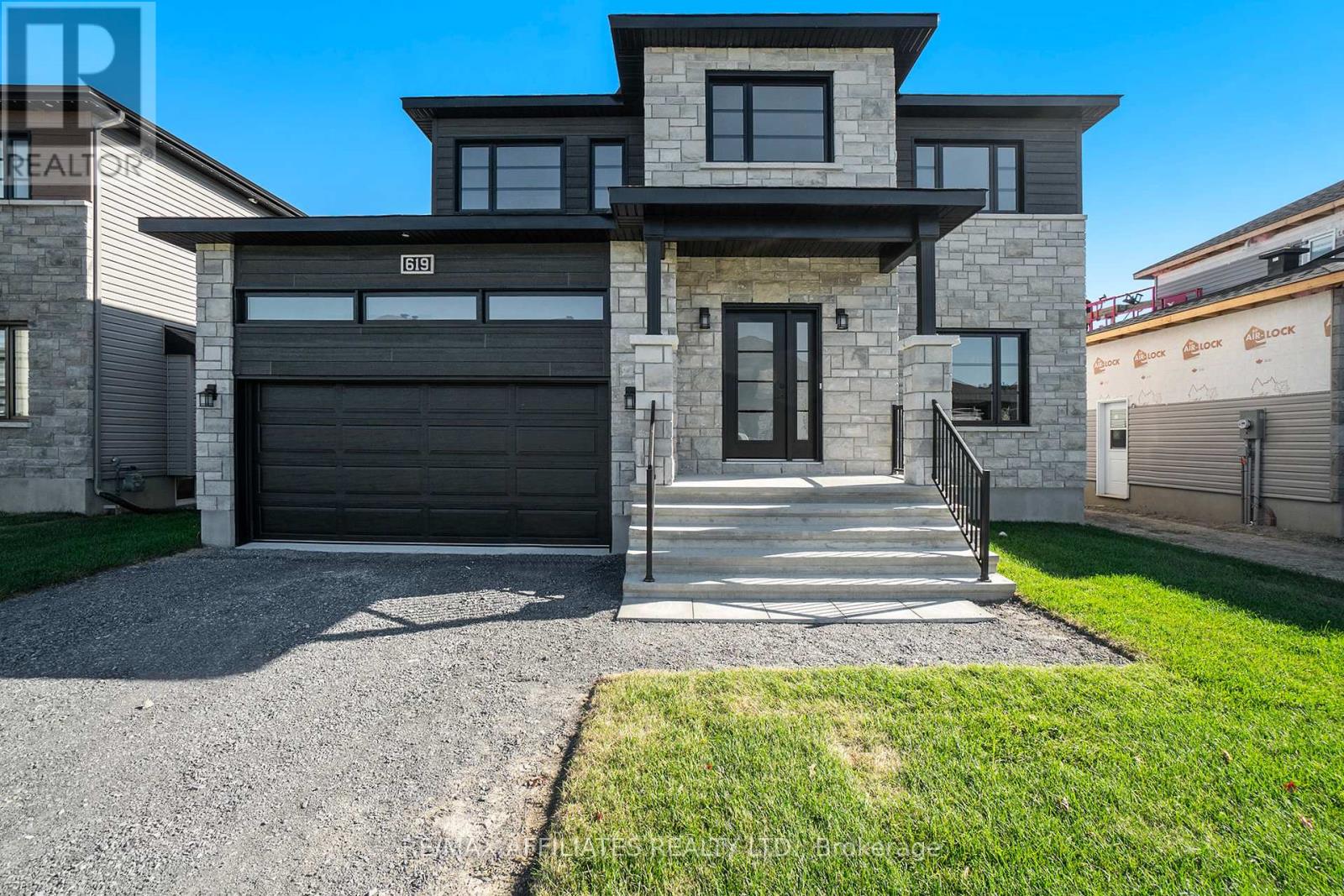 619 Geneva Cres, Russell, ON K0A 1W0