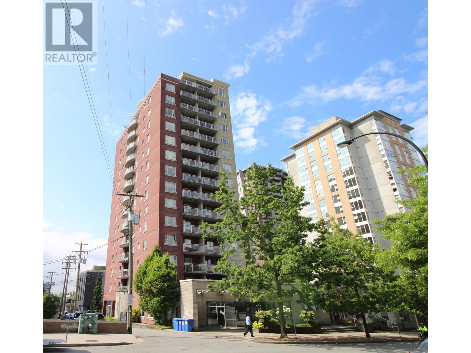 121 W 15th Street Unit 1502, North Vancouver, BC V7M 1R8