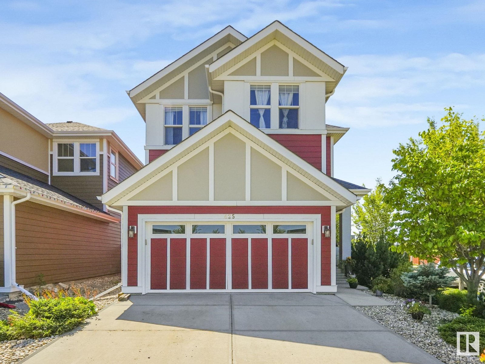 425 Simpkins Wd, Leduc, AB T9E 0Y3