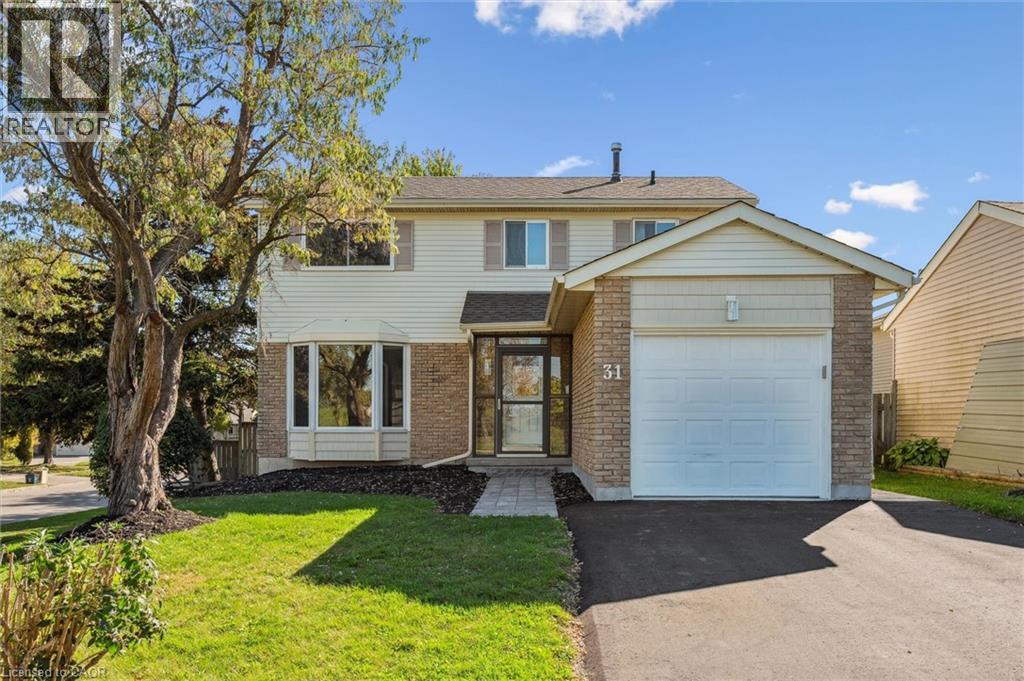 31 Parkland Cres, Kitchener, ON N2N 1R5