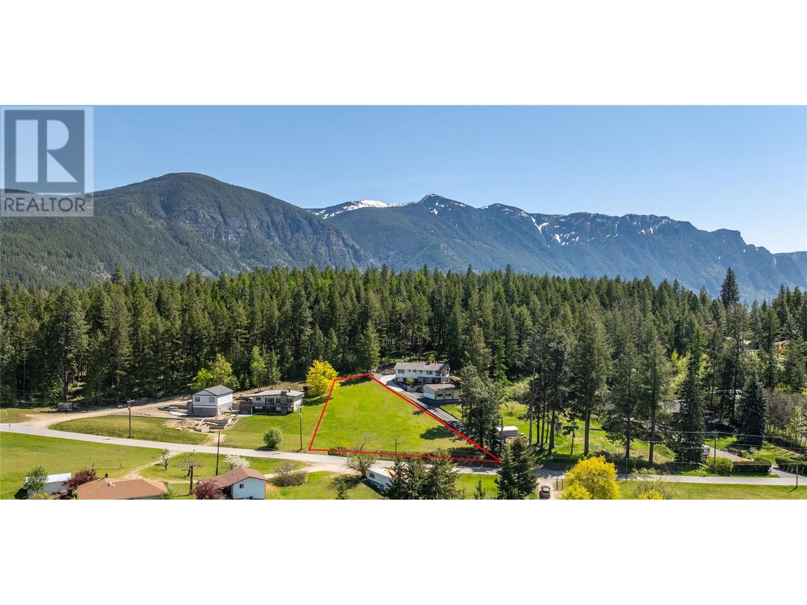 212 36 Ave N, Erickson, BC V0B 1G3