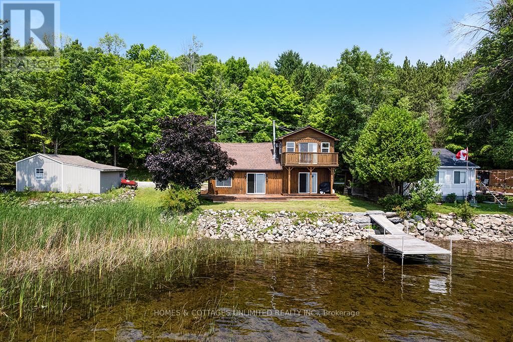 185 Maple Hollow Dr, Lanark Highlands, ON K0G 1M0