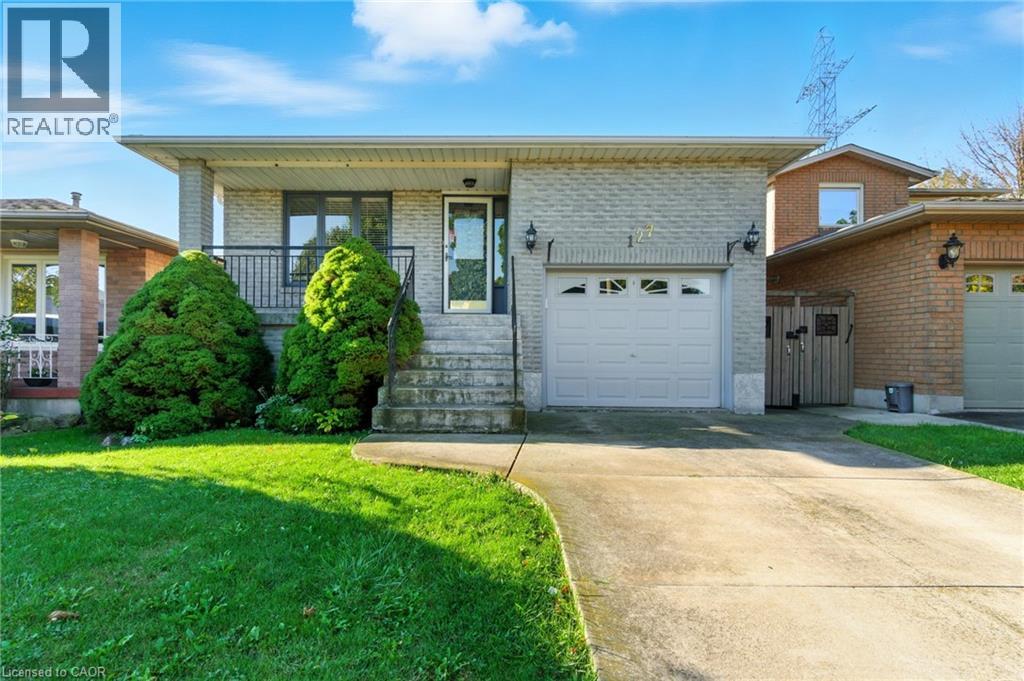 127 Beaverbrook Ave, Hamilton, ON L8W 3T1