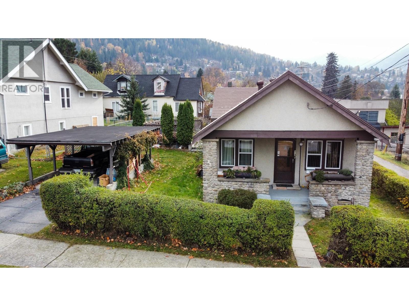 510 Kokanee Ave, Nelson, BC V1L 3P1