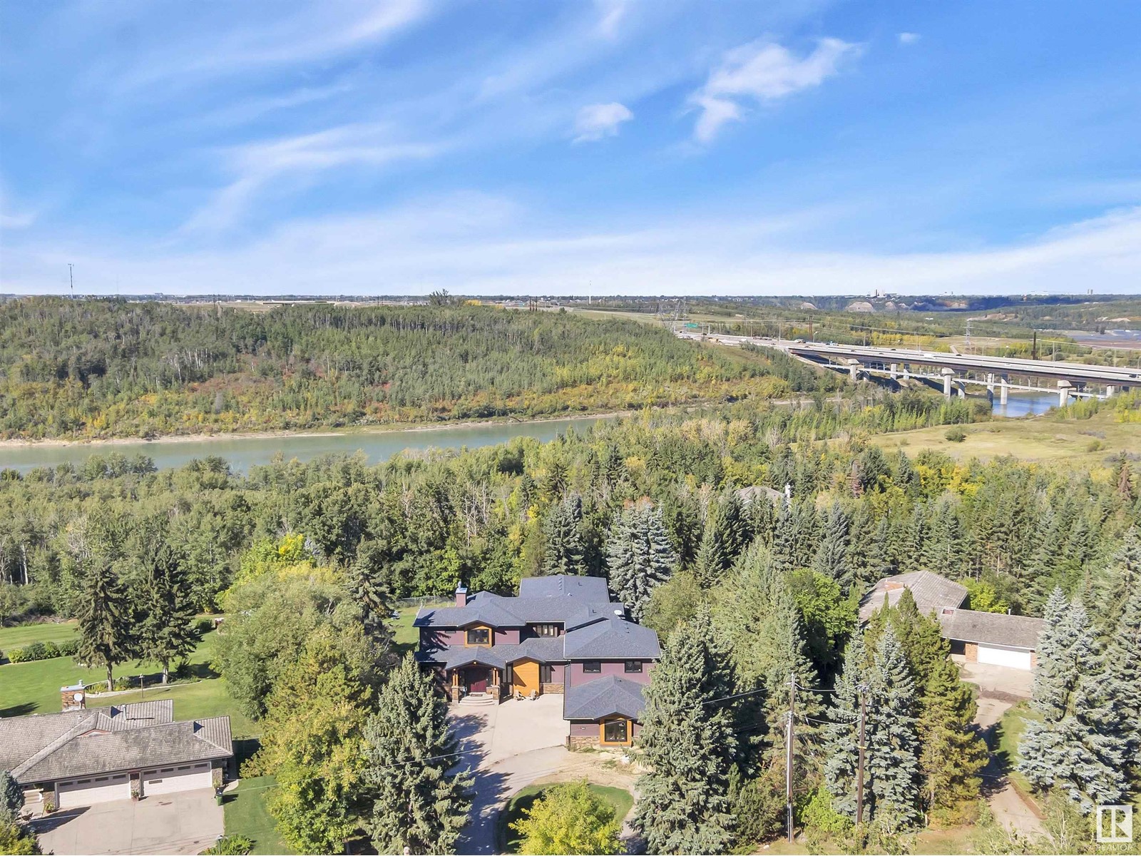 148 Windermere Cr NW, Edmonton, AB T6W 0S3