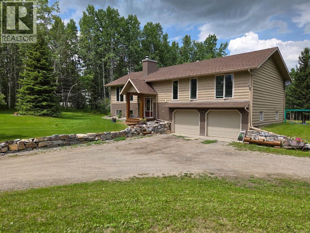 24 Mountain View Park, Bragg Creek, AB T0L 0K0