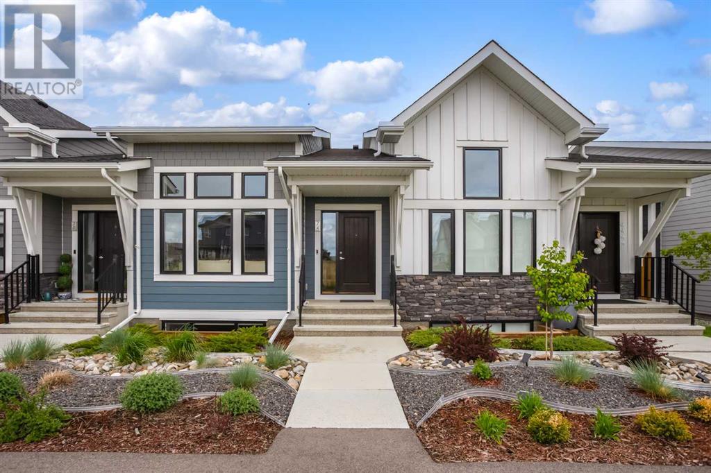 76 Darcy Blvd, Okotoks, AB T1S 5S7