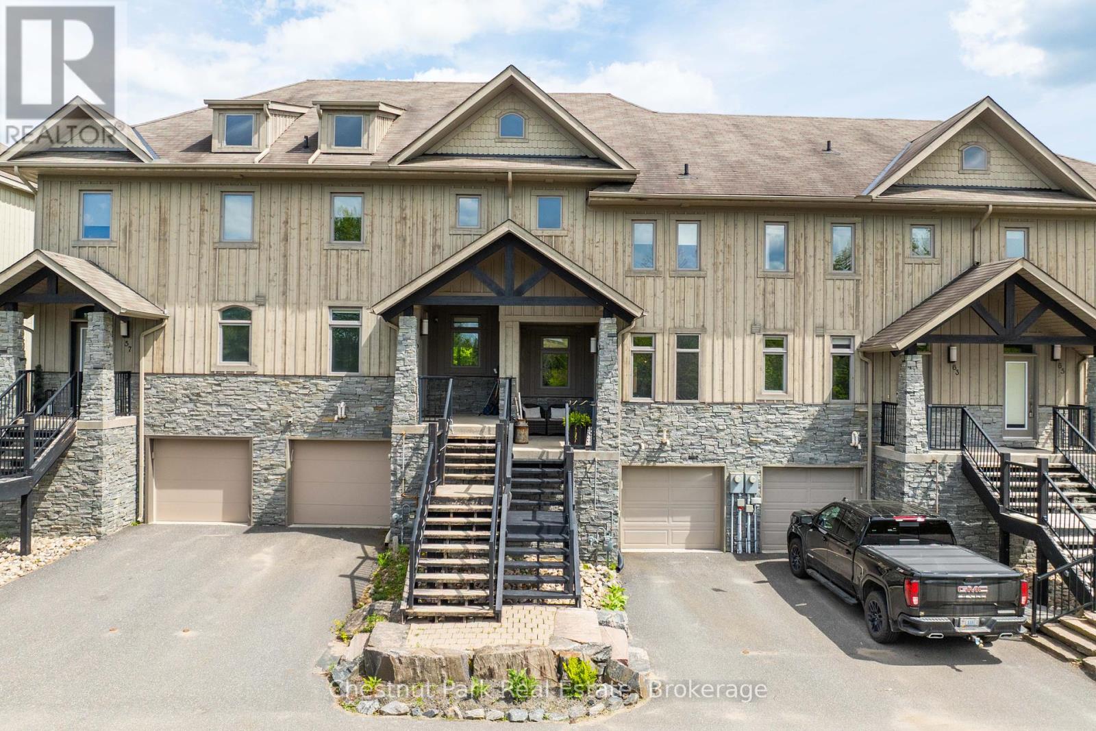 61 Rockmount Cres, Gravenhurst, ON P1P 0A2