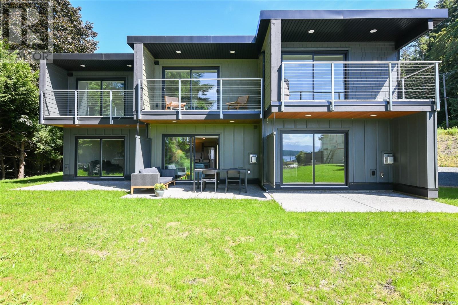 4305 Shingle Spit Rd Unit 211 Rd, Hornby Island, BC V0R 1Z0