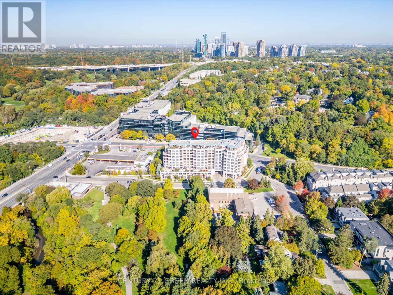 402 10 Old York Mills Rd, Toronto, ON M2P 2G9