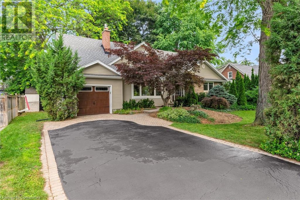 2189 Deyncourt Dr, Burlington, ON L7R 1W2