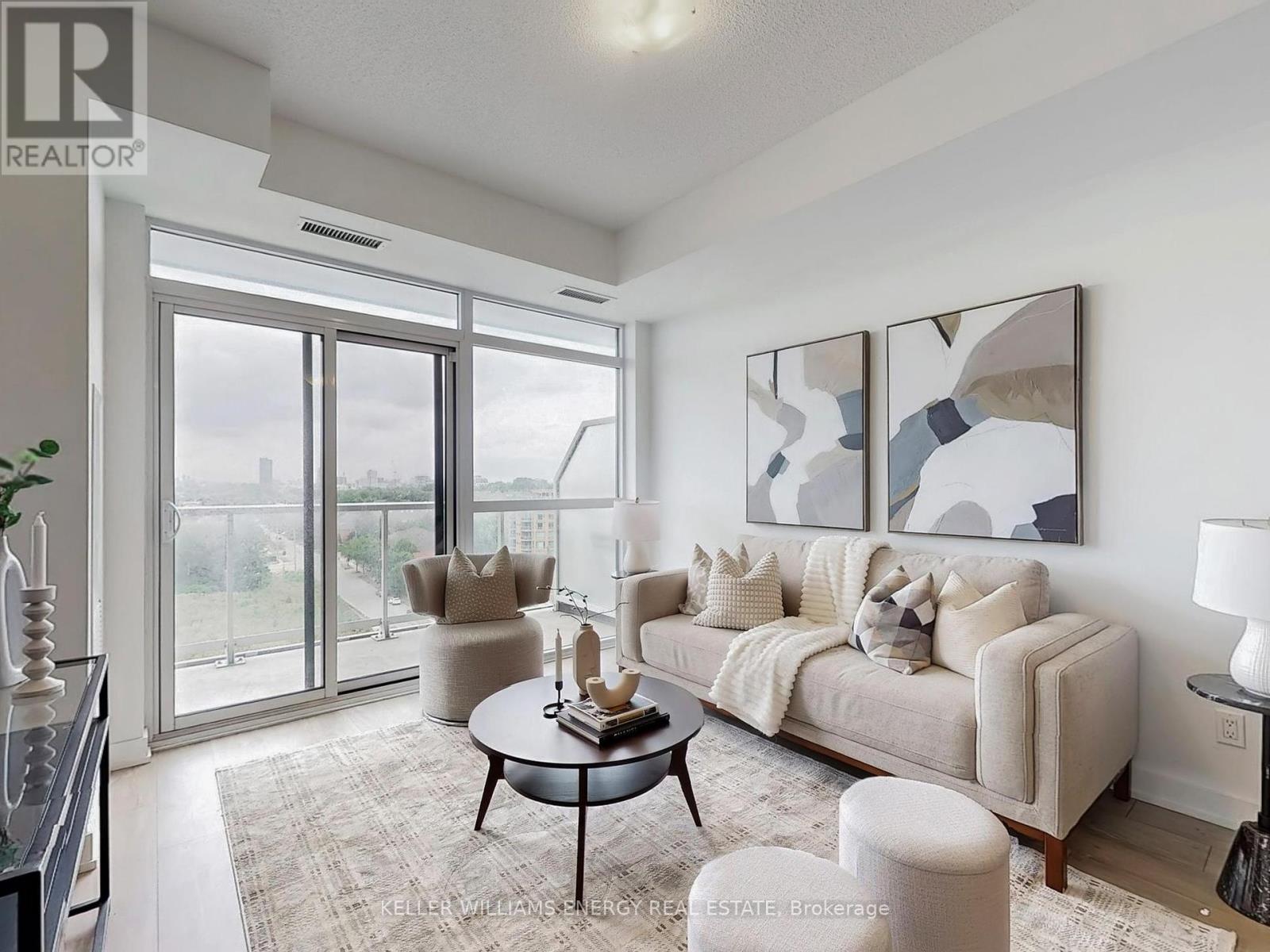 1021 251 Manitoba St, Toronto, ON M8Y 0C7