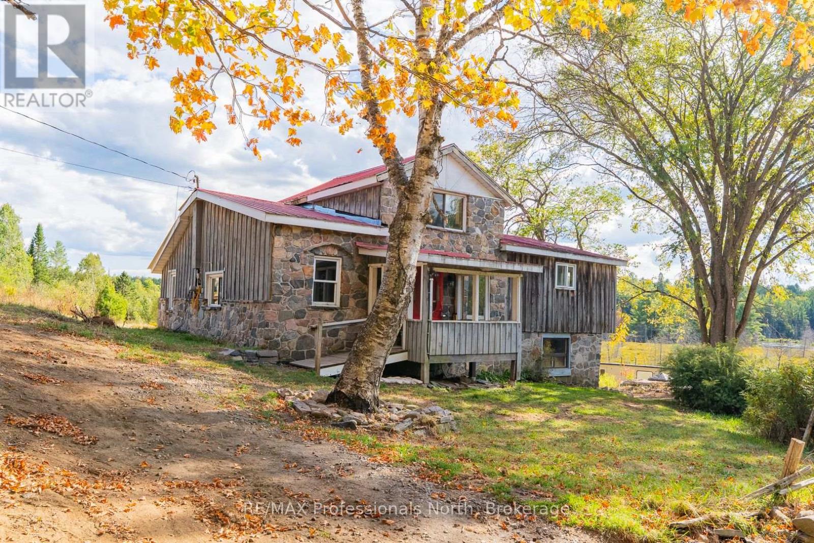 1127 Fallowfield Rd, Highlands East, ON K0M 1S0