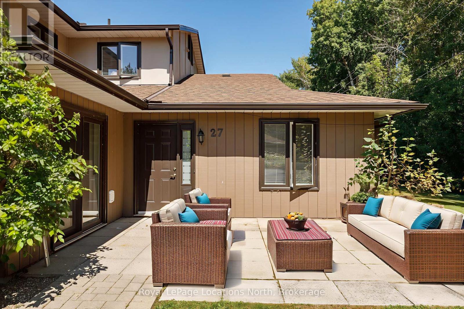 27 Trafalgar Rd, Collingwood, ON L9Y 5G4