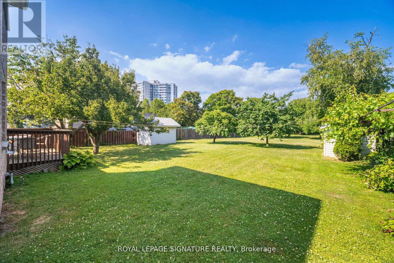 4097 Hickory Dr, Mississauga, ON L4W 1L1